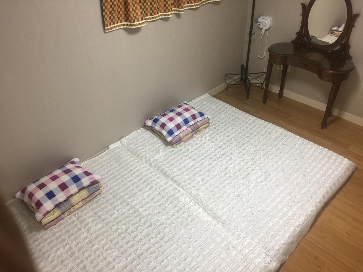 Araaura Pension Jeju Bagian luar foto